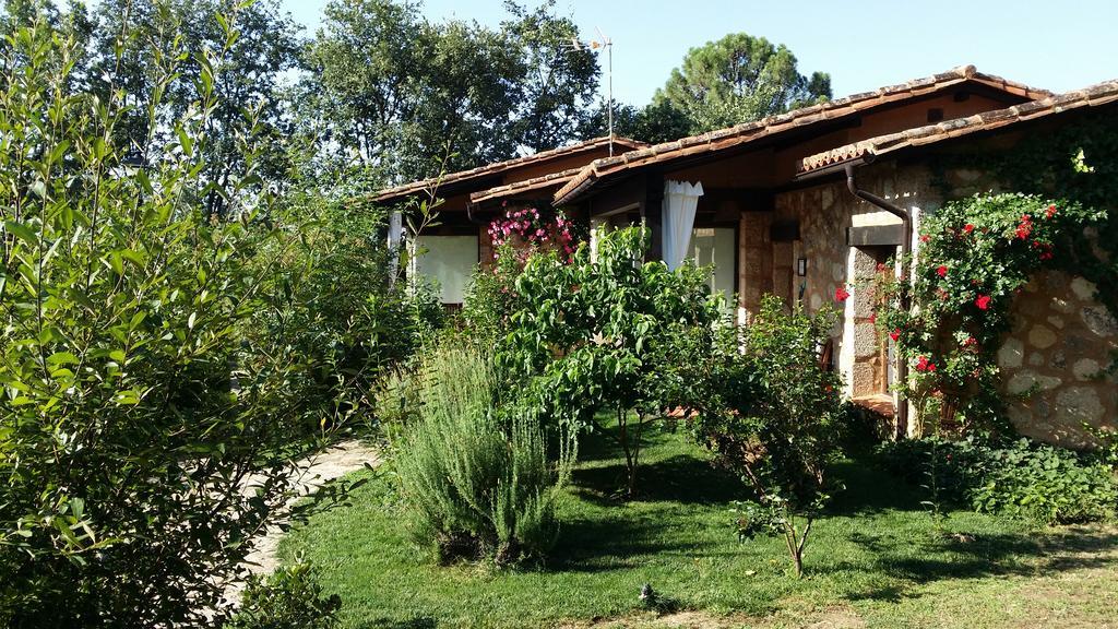 Apartamentos El Roble Valverde de la Vera Luaran gambar