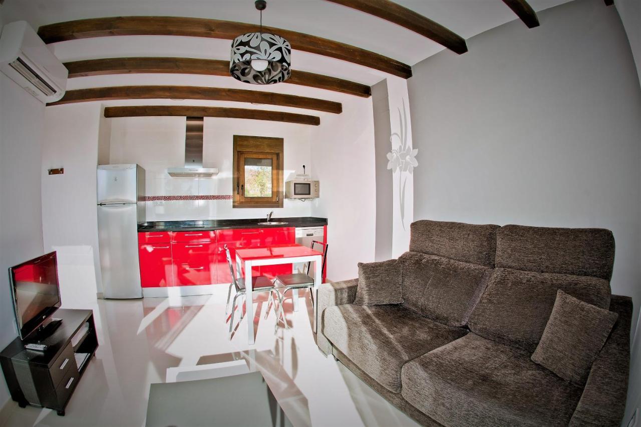Apartamentos El Roble Valverde de la Vera Luaran gambar